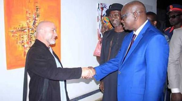 un roman a cucerit prin arta senegalul