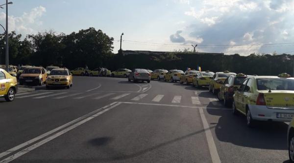 sute de taximetri ti protest in bucure ti blocaj total pe aeroport