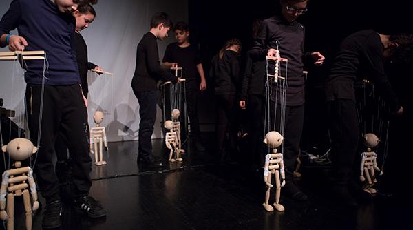 festivalul teatru strada i copil fa ceva diferit du un copil la teatru