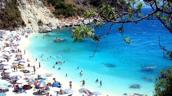 aten ionare pentru to i romanii cu vacan e in grecia