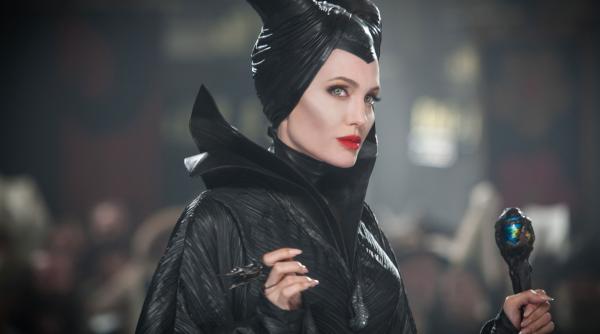 maleficent 2 angelina jolie a intrat deja in noul rol