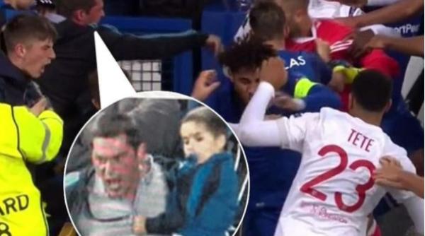 fotbal  inchisoare pentru fanul lui everton care a participat la violente cu un copil in brate