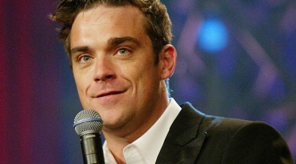 incendiu la o hotel de lux din londra robbie williams prins in hotel