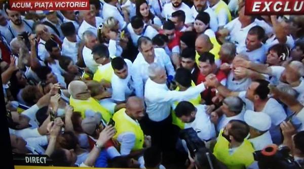 miting psd dragnea discurs fulminant in pia a victoriei razboi total cu statul paralel rezumat