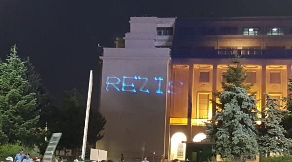 miting psd sus inator rezist infiltrat laser pe guvern