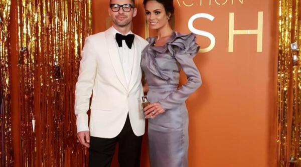 anca serea momente de groaza in avion au venit toate stewardesele video