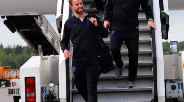 delegatia angliei s a instalat aproape de sankt petersburg