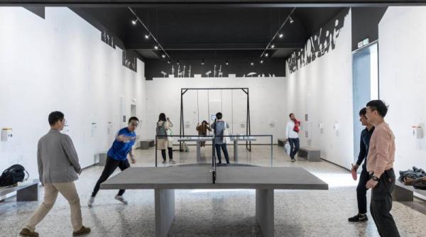 romania  succes la venetia  reactii in presa internationala