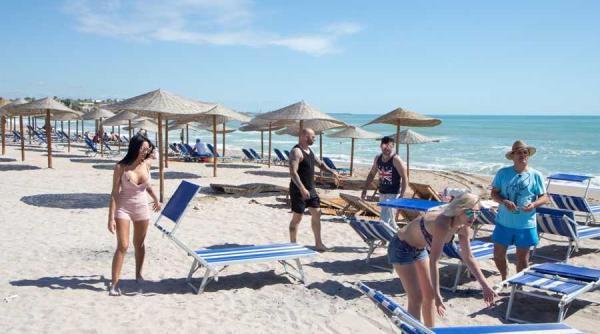 50 000 locuri de munca disponibile pe litoral