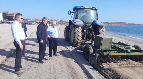 alerta pe litoral ministrul denes in control