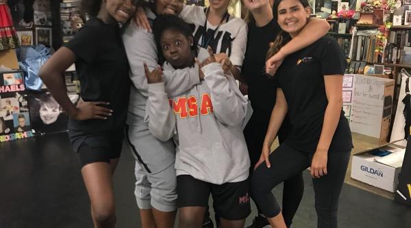 cat ca tiga catrinel sandu ca profesor de dans in florida