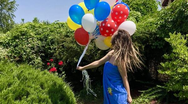 adela popescu sarbatoare in familie are baiat de 2 ani