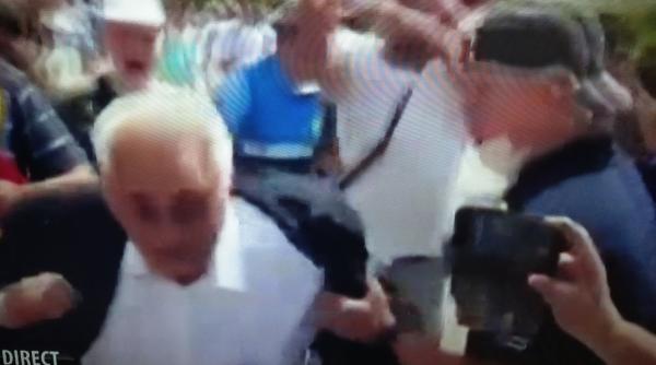 bacalba a acuze grave dupa incidentul cu protestatarii jandarmii trada i de efii lor