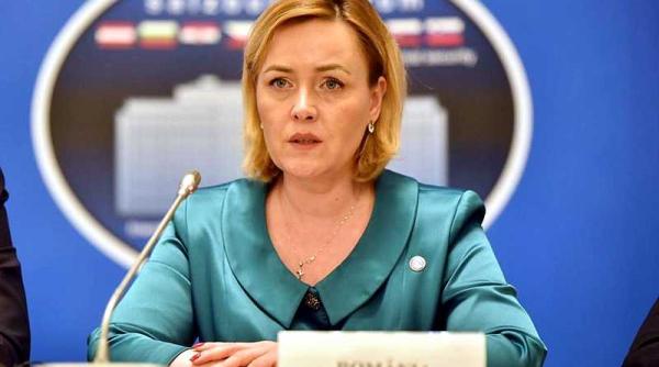 carmen dan trebuie sa ne aratam unitatea i taria de caracter