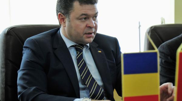 deputat pnl ministerul educa iei contract ilegal de milioane de lei