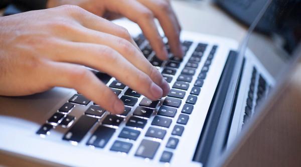 in elaciune pe mail dr doina mihaila faza zilei oricine o poate pa i