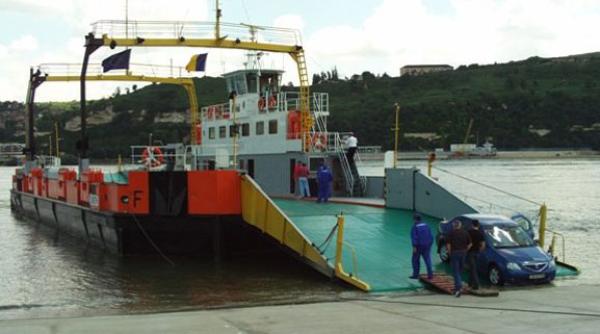 tulcea incep lucrarile pentru trecerea dunarii cu bacul intre isaccea si orlovka