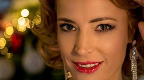 cum a ca tigat monica davidescu primii bani