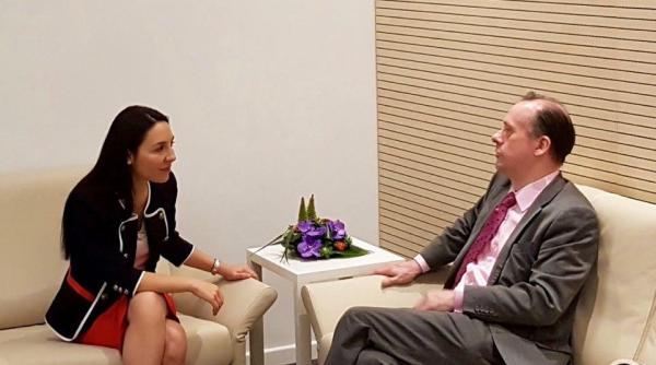 brexit intalnire la nivel inalt trei provocari presante avia ia turi tii i romanii din marea britanie