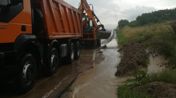 furtunile au facut ravagii pe sosele  imaginile dezastrului