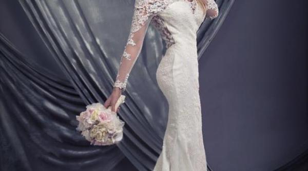 bat clopote de nunta se marita bianca dragu anu