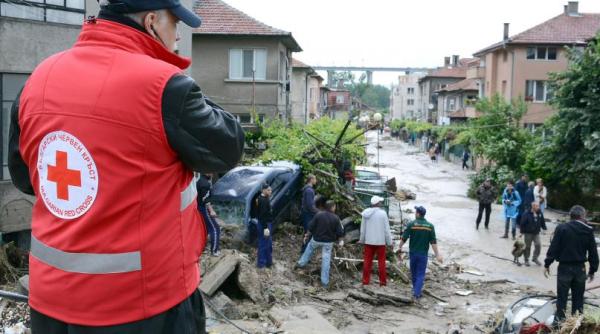 inunda ii apel de urgen a catre medicii din zonele sinistrate