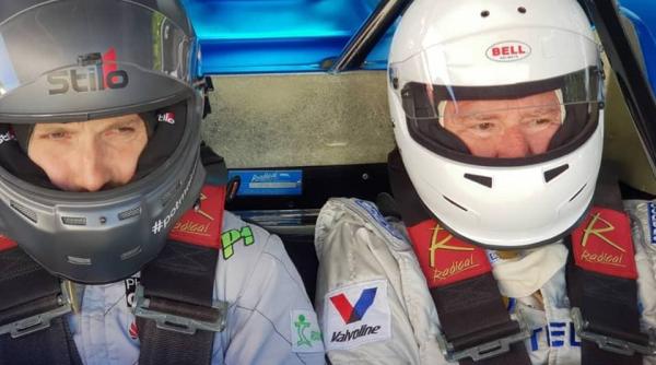 dani o il la curse cu tatal lui a aplaudat pe toate virajele