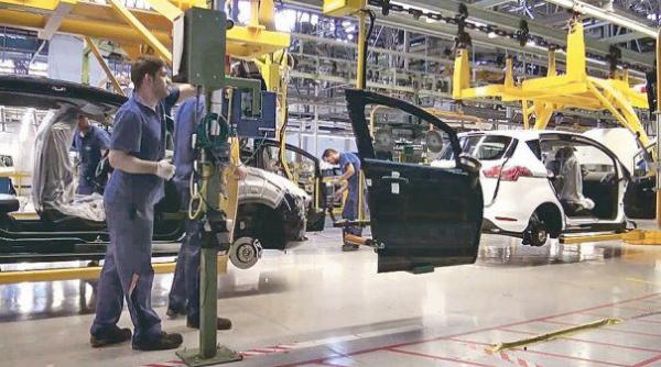 renault a cumparat producatorul lada