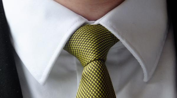 ce ascunde senza ia de nod in gat nu doar emo iile sunt de vina