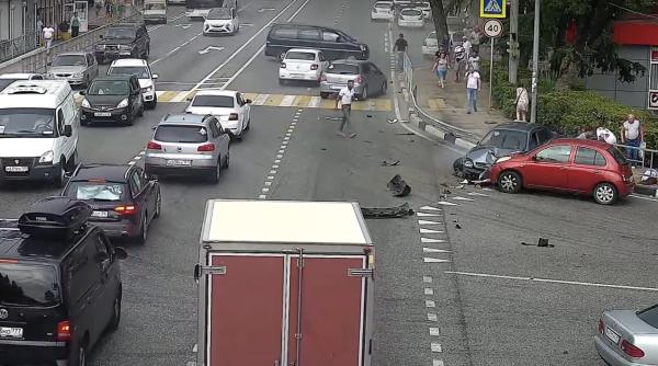 oc in rusia o ma ina a intrat cu viteza in pietoni un mort mai mul i rani i