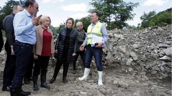 viorica dancila ajutoare de stricta necesitate pentru cei afecta i de inunda ii