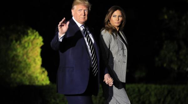 melania trump avere din vanzarea de fotografii