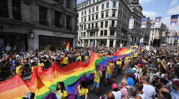 gay pride din londra peste un milion de persoane