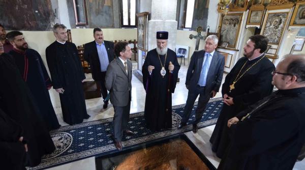 george iva cu i adrian u uianu in arhiepiscopia tirgovi tei