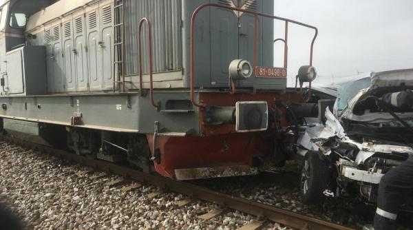 tir spulberat de tren  trafic feroviar intrerupt