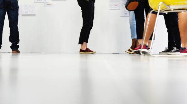 mungiu pippidi episod cu un student din camerun care a ras de romania o cere i cu lumanarea video