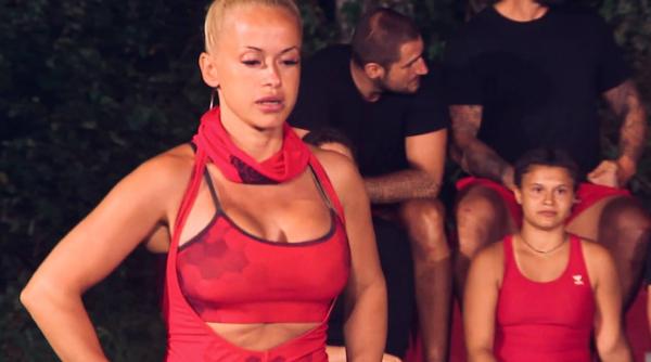 exatlon anda adam ma duceam in toaleta i plangeam