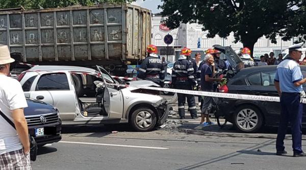 accident grav in bucure ti ofer urmarit de poli ie cinci ma ini implicate