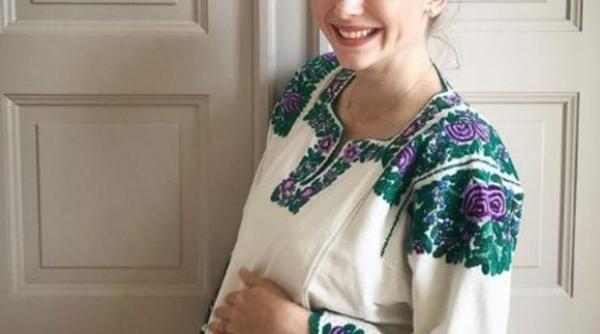 mamica pentru a doua oara anca lungu a nascut