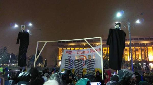 tariceanu circ ieftin prapastie in societate catora nu le e ru ine