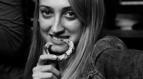 actri a brezoianu moment penibil la strangerea de semnaturi fara penali in func ii publice