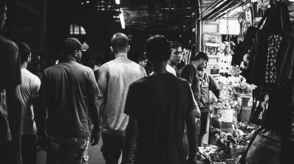 comerciantii de moarte  luca vincenti  dezvaluiri despre un fenomen extrem de periculos