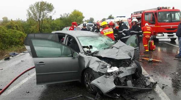 deva grav accident doua feti e ranite