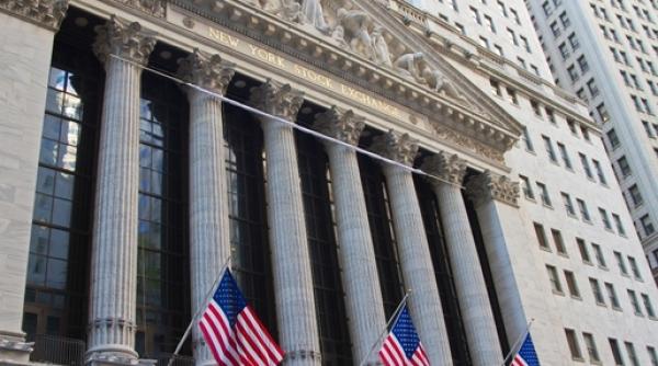 donald trump sa facem america minunata din nou