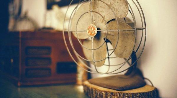 ventilatorul din dormitor racoros dar foarte periculos