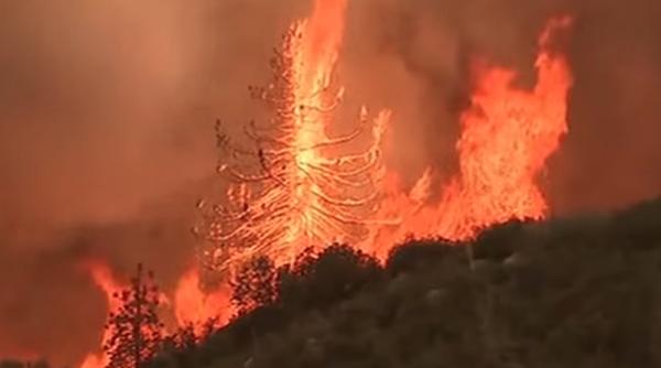 incendiul carr evacuari in nordul californiei
