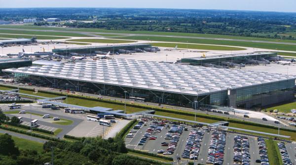 copii romani bloca i pe un aeroport din londra