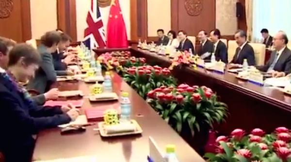 gafa diplomatica un ministru britanic s a facut de ras la beijing