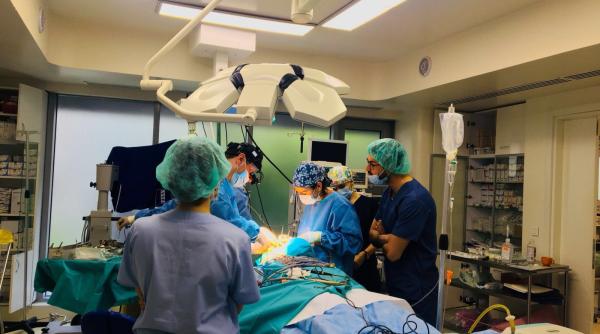 opera ie in premiera reconstruc ia zambetului dupa paralizie faciala completa