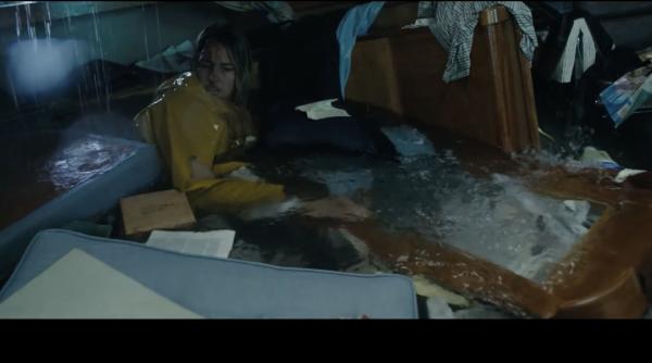 adrift supravie uind pe mare poveste reala i impresionanta